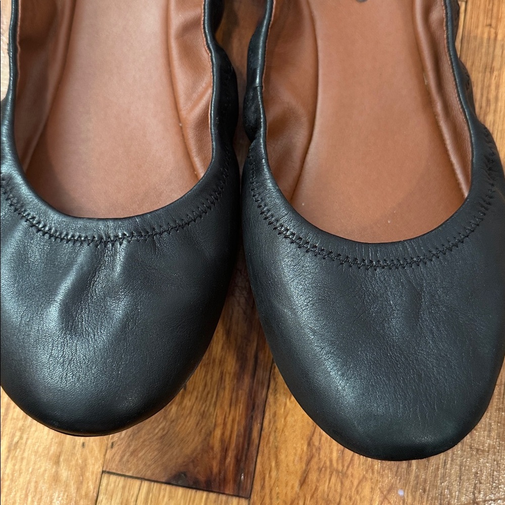 Lucky Brand Women's Black Leather Ballet Flats - Picture 12 of 12